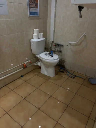 Intervention d'urgence au port de Saint-Laurent-du-Var, Cagnes-sur-Mer, Les Plombiers d'Azur