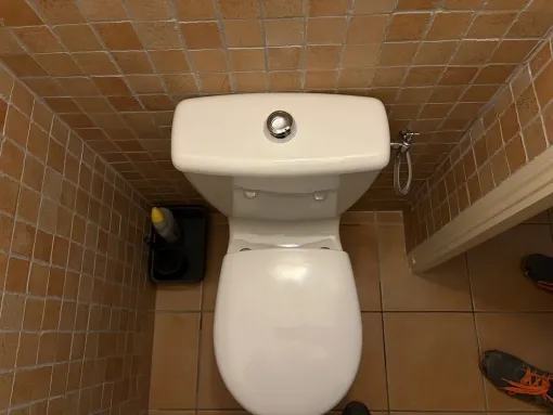 Changement de mécanisme de WC à la Colle-sur-loup, Cagnes-sur-Mer, Les Plombiers d'Azur
