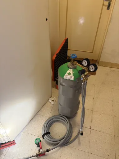 Intervention à Vence pour une fuite dans le faux plafond, Cagnes-sur-Mer, Les Plombiers d'Azur