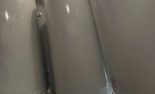 Intervention d'urgence pour un ballon d'eau chaude à Cagnes-sur-Mer, Cagnes-sur-Mer, Les Plombiers d'Azur