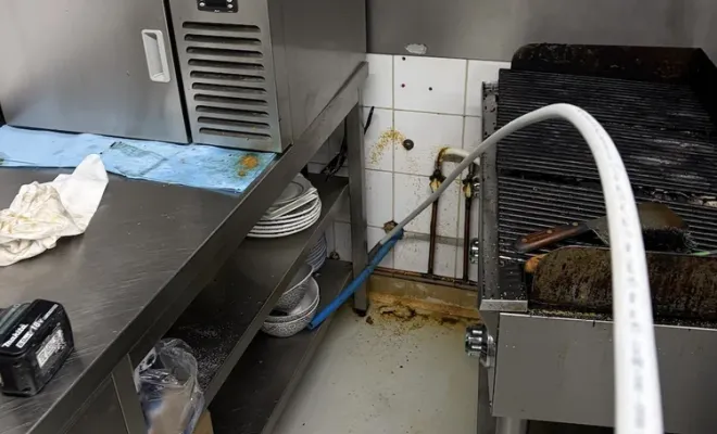 Intervention d'urgence au port de Saint-Laurent-du-Var, Cagnes-sur-Mer, Les Plombiers d'Azur