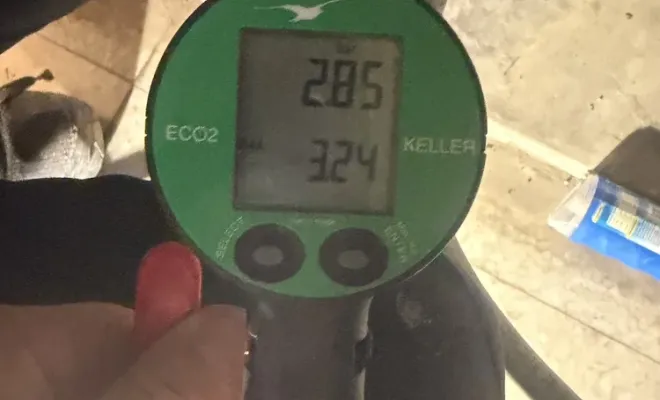 Intervention à Vence pour une fuite dans le faux plafond, Cagnes-sur-Mer, Les Plombiers d'Azur